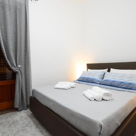 Spiaggia 270 M - Appartamento In Centro Con Cortile Gioiosa Marea Εξωτερικό φωτογραφία